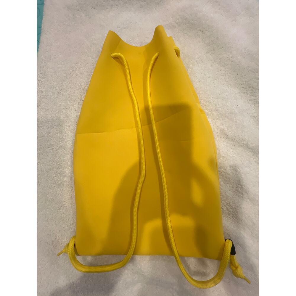 Sale!! Triangl swimwear neoprene bright yellow backpack travel pouch NWOT
